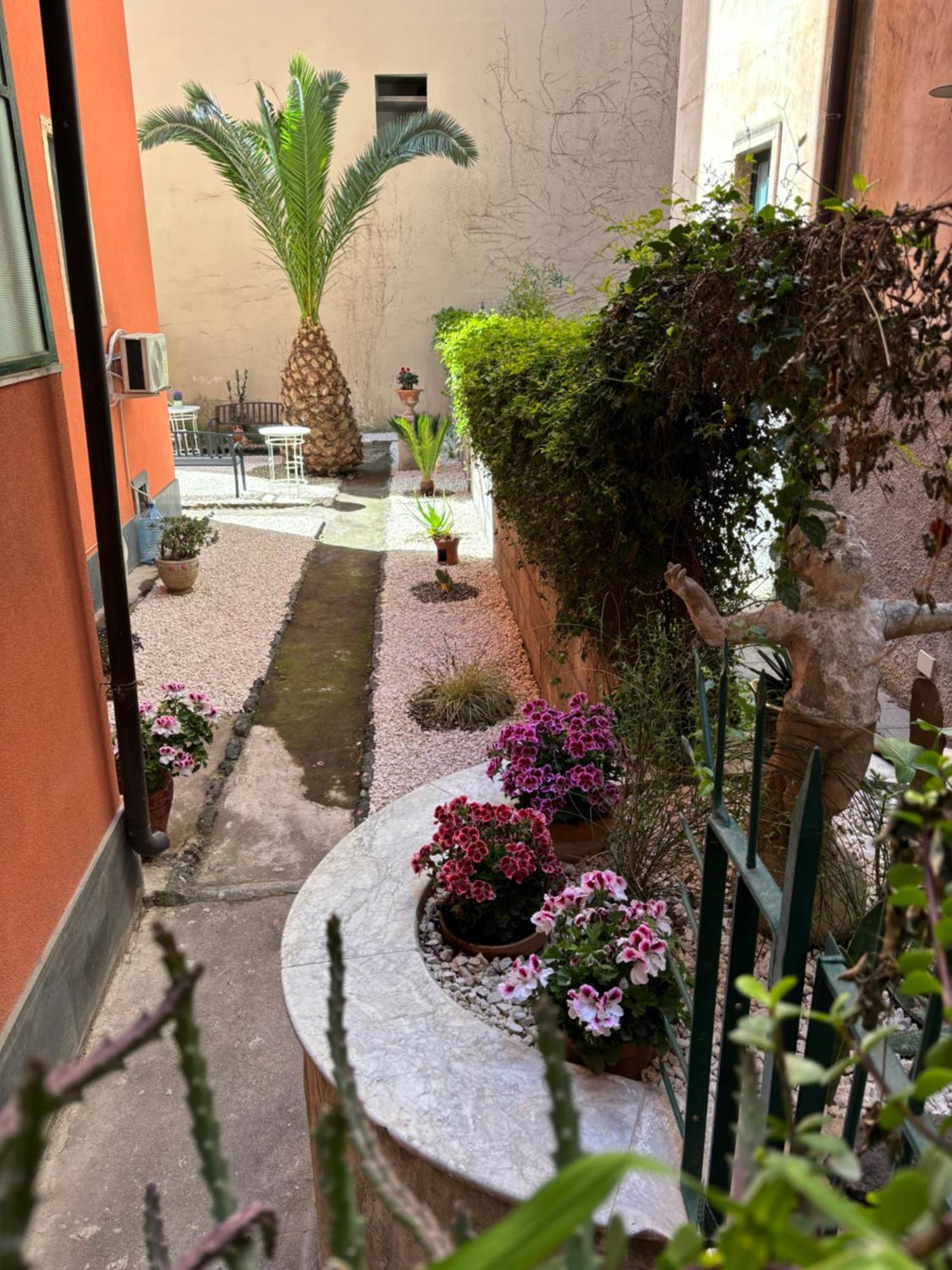 Il Giardino Casa Vacanze Catánia Buitenkant foto